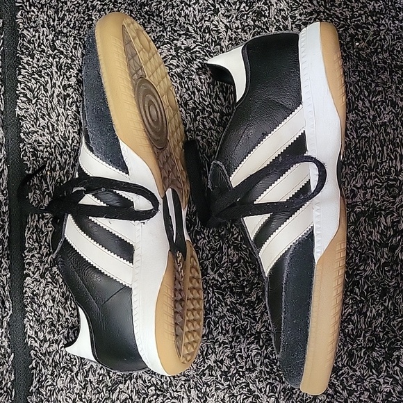 Black Adidas Sambas | Men's size 6 - Picture 2 of 4